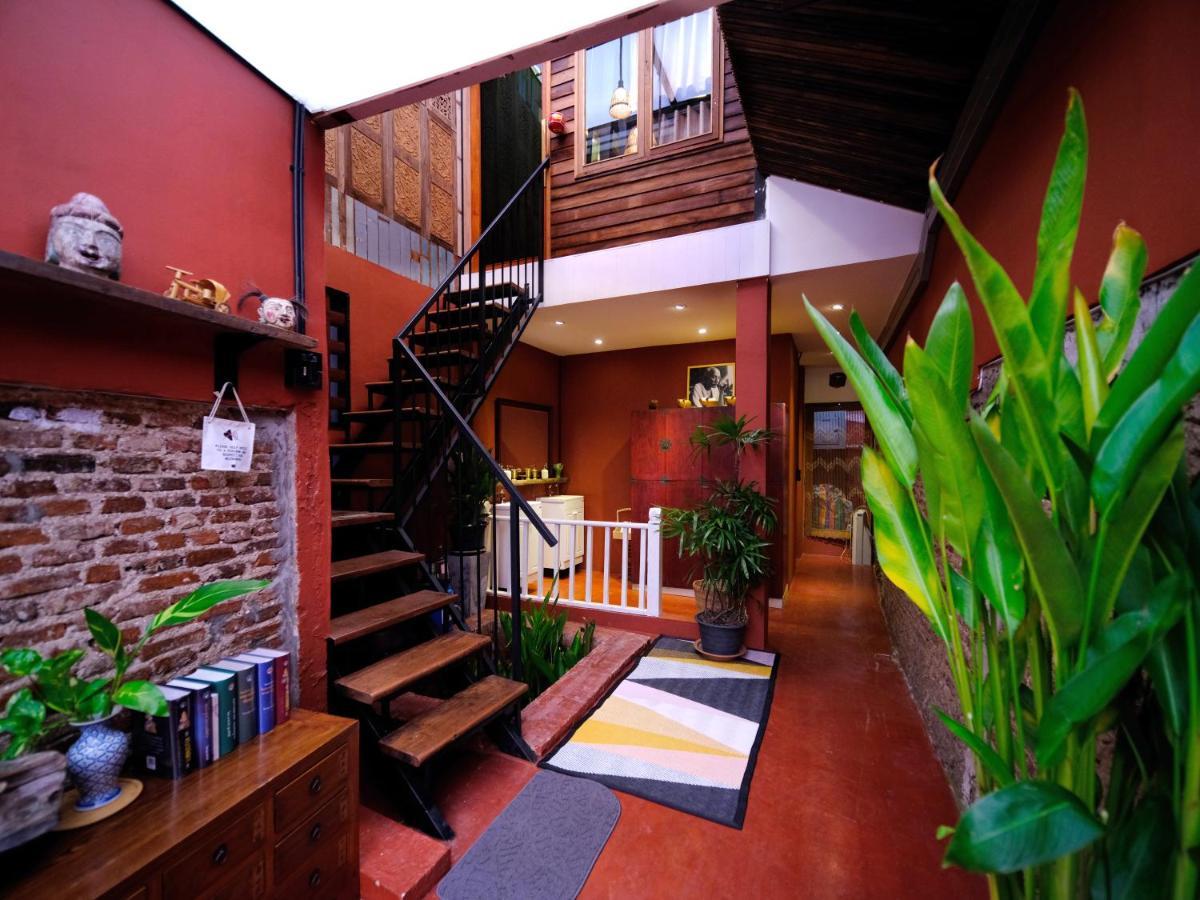Villa Rinvada House à Bangkok Extérieur photo